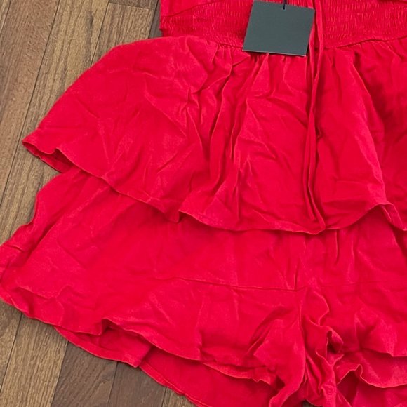 NWT Le Lis Red Puff Sleeve Tiered Romper Size Medium - Picture 9 of 16